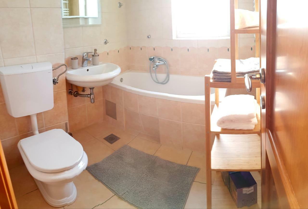 Sea View Apartment Elena Makarska Eksteriør bilde